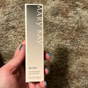 Mary kay cc cream light to medium